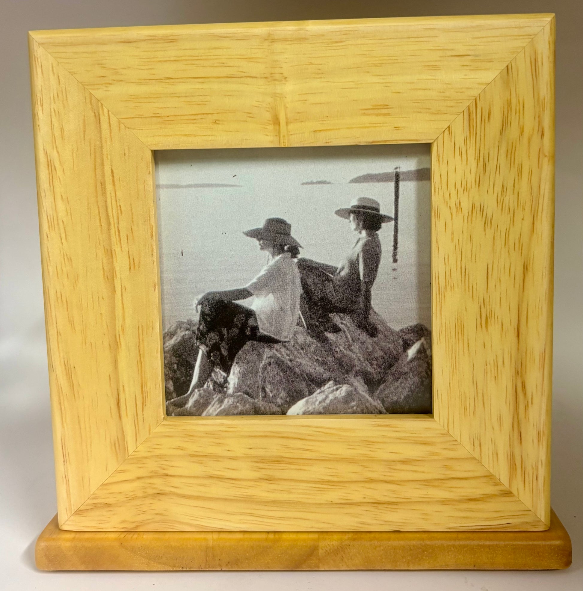 Expressions Photo Frame CD Holder Oak, Item #24785